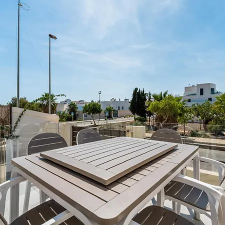 Fausto Sunrise Apartment *